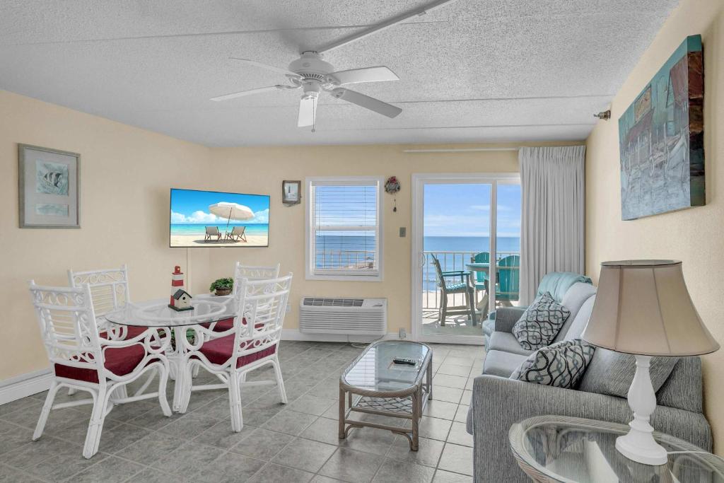 Photo #1 of Emerald Skye 43 Breezy Gulf Views Coastal Charm in Orange Beach, AL