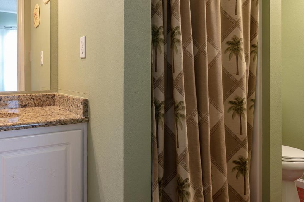 Photo #1 of Tropic Isl 501 in Gulf Shores, AL