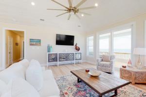 Photo #5 of On Deck in Dauphin Island, AL