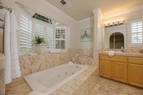 Photo #3 of Coastal Dream - 2 Blocks to ocean, steps to beach, hot tub, coastal trail, BBQ in Half Moon Bay, CA