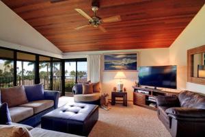 Photo #6 of WAILEA ELUA, #2010 condo in Wailea Makena, HI