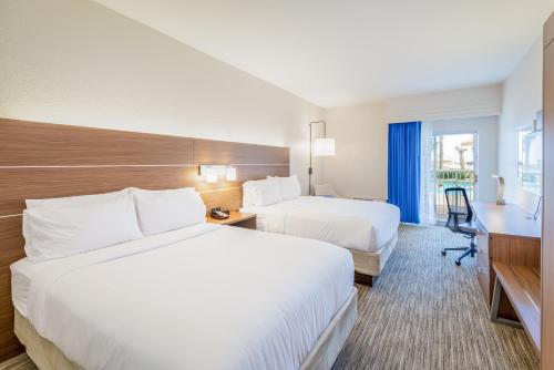 Photo #2 of Holiday Inn Express Orange Beach - On The Beach by IHG in Orange Beach, AL