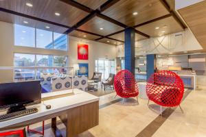 Photo #5 of Holiday Inn Express Orange Beach - On The Beach by IHG in Orange Beach, AL
