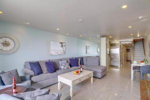 Photo #4 of Residence Club 5 in San Diego, CA