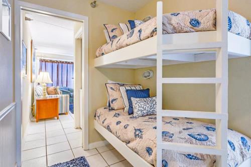Photo #2 of Emerald Skye in Orange Beach, AL