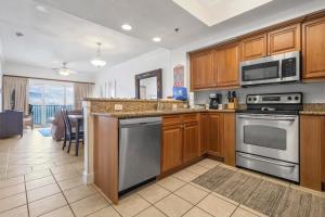 Photo #5 of Seawind 1305 in Gulf Shores, AL