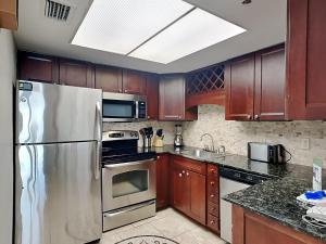 Photo #5 of Phoenix I #1127 in Orange Beach, AL