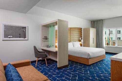 Photo #2 of SpringHill Suites by Marriott Oceanside Beach in Oceanside, CA