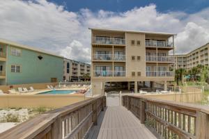 Photo #4 of Romar Beach Condos in Orange Beach, AL