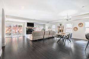 Photo #5 of Sea La Vie 4 bedrooms near beach, backyard lounge in Encinitas, CA