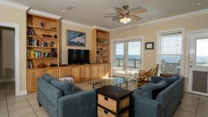 Photo #4 of Off The Hook - Very private lot with amazing gulf views perfect for your family beach vacation home in Dauphin Island, AL