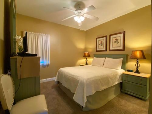 Photo #2 of Lighthouse 1405 by ALBVR - Floor to ceiling sliding glass doors - 2BR plus kid's bunk room in Gulf Shores, AL