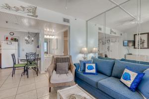 Photo #4 of Royal Gulf Beach & Racquet Club 5802 condo in Gulf Shores, AL