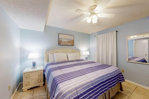 Photo #2 of Phoenix II 2076 in Orange Beach, AL