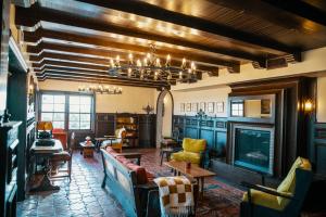 Photo #4 of El Caminante Bar & Bungalows in Dana Point, CA