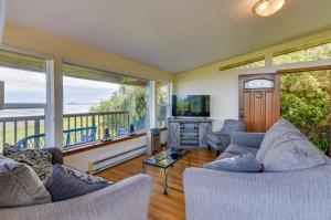 Photo #5 of McKinleyville Getaway with Hot Tub and Ocean Views! in Eureka, CA