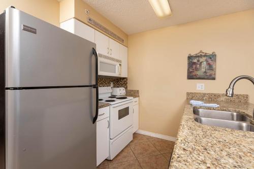 Photo #2 of Royal Palms 1207 condo in Gulf Shores, AL