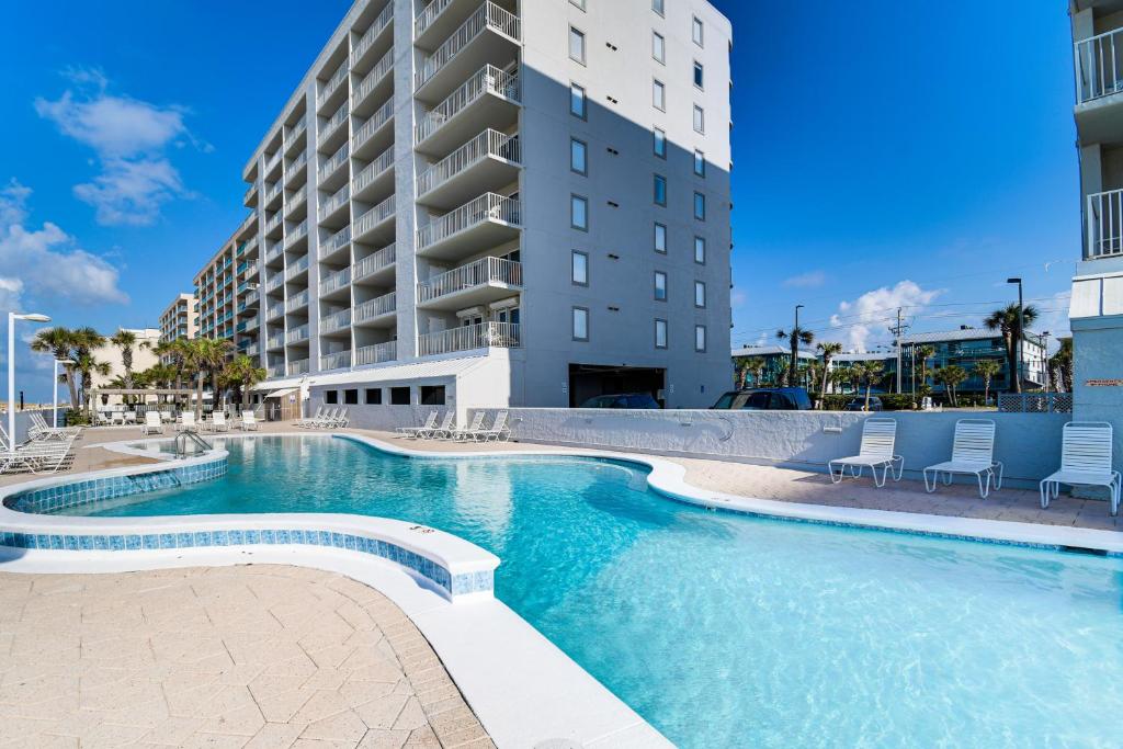 Photo #1 of Beachfront Condo in Gulf Shores with Pool Access! in Gulf Shores, AL