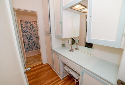 Photo #3 of BEACHFRONT COTTAGE UPPER UNIT in Oceanside, CA