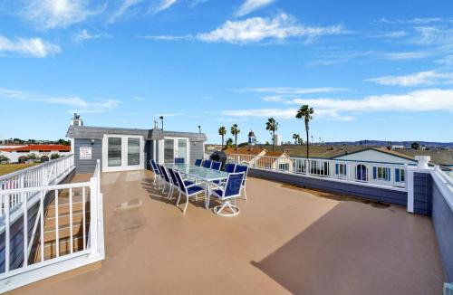 Photo #2 of 1404 W Oceanfront C in Newport Beach, CA