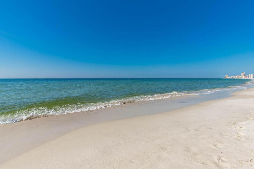 Photo #1 of Phoenix VI by Brett Robinson Vacations in Orange Beach, AL