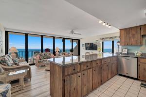 Photo #5 of Island Winds West Unit 580 in Gulf Shores, AL