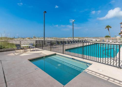 Photo #3 of Island Winds West by Brett Robinson Vacations in Gulf Shores, AL