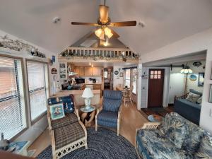 Photo #4 of Luxurious Oceanfront Cabin 7 Getaway W Hot Tub in Smith River, CA