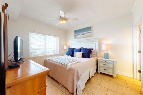 Photo #2 of Tradewind 1204 in Orange Beach, AL