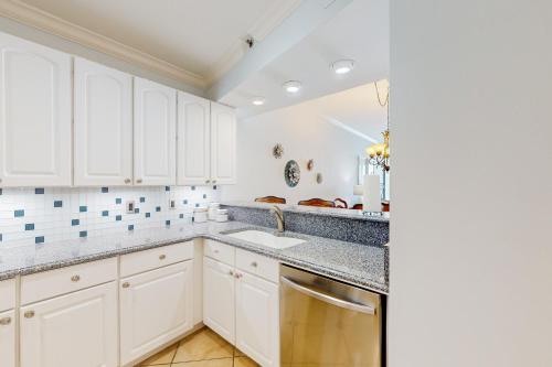 Photo #3 of Broadmoor 1203 in Orange Beach, AL