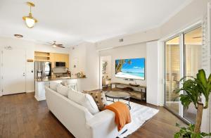 Photo #6 of Ocean View Suite by Convention Center & Beach in Long Beach, CA
