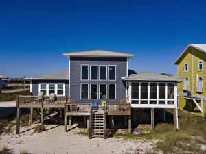 Photo #6 of High Tide Beach House in Gulf Shores, AL