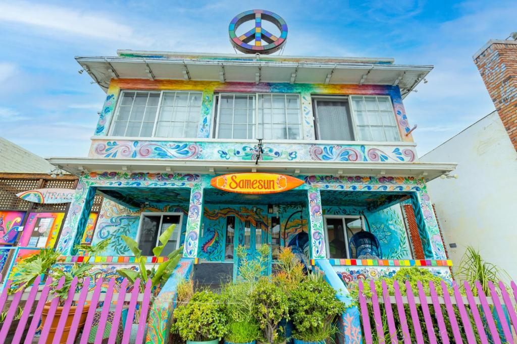 Photo #1 of Samesun Ocean Beach Hotel & Hostel in San Diego, CA