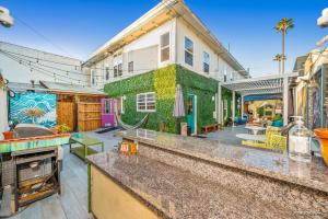 Photo #6 of Samesun Ocean Beach Hotel & Hostel in San Diego, CA