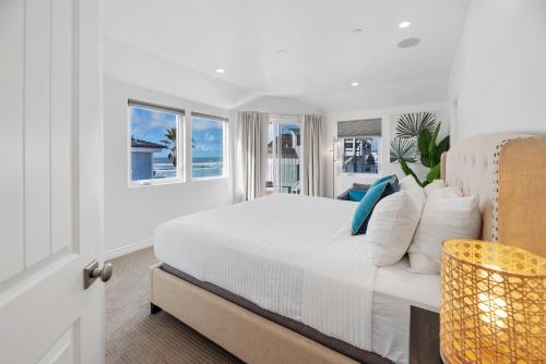 Photo #2 of The Mission Beach VIP- 3 Decks, AC, Steps to Sand! in San Diego, CA