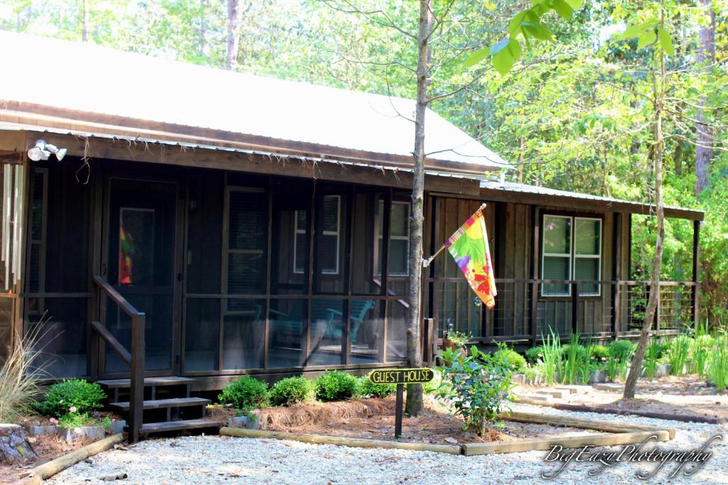 Photo of The Guest House in Folsom, LA