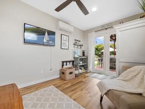Photo #5 of Luxury beach home one block from ocean with spa, WiFi, & gorgeous outdoor space in San Diego, CA