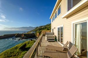Photo #6 of Exquisite Oceanview! by OceanviewHotTubs Oceanfront! Shelter Cove, CA Tesla EV station in Whitethorn, CA