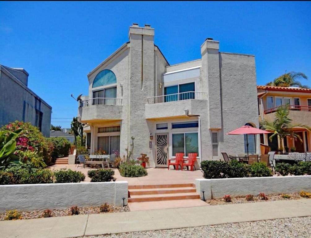 Photo #1 of Panoramic View Bayfront Gem 3BR in San Diego, CA