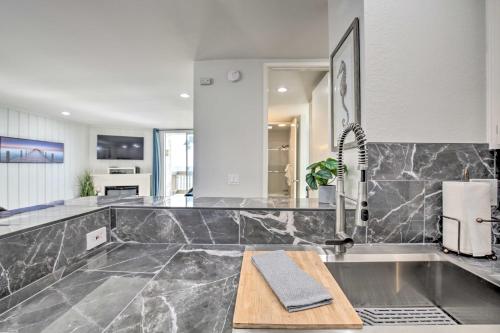 Photo #3 of Charming Oceanside Condo with Beach and Pool Access! in Oceanside, CA
