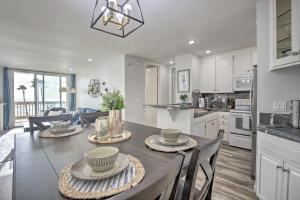 Photo #5 of Charming Oceanside Condo with Beach and Pool Access! in Oceanside, CA