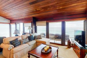 Photo #5 of 1303 South Pacific Main in Oceanside, CA