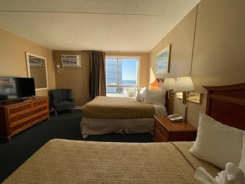 Photo #2 of Polynesian Oceanfront Hotel in Myrtle Beach, SC