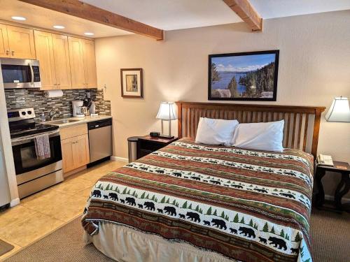 Photo #3 of Lakeland Village #105 in South Lake Tahoe, CA