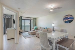 Photo #4 of Ocean Front 3 BR - Caribbean 1407 in Myrtle Beach, SC
