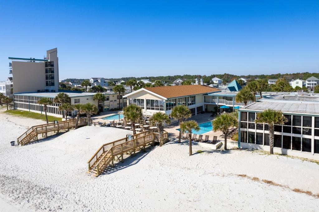 Photo of Oceanfront Litchfield Inn in Pawleys Island, SC