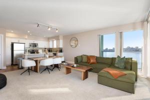Photo #4 of Charming Bliss By the Ocean LUXE 2bd 2ba MDR in Marina del Rey, CA