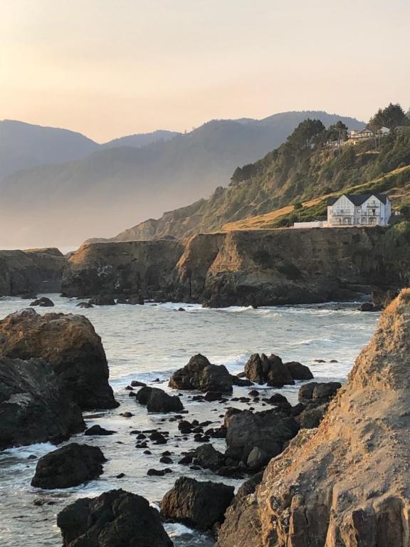 Photo of The Castle Inn of the Lost Coast in Whitethorn, CA