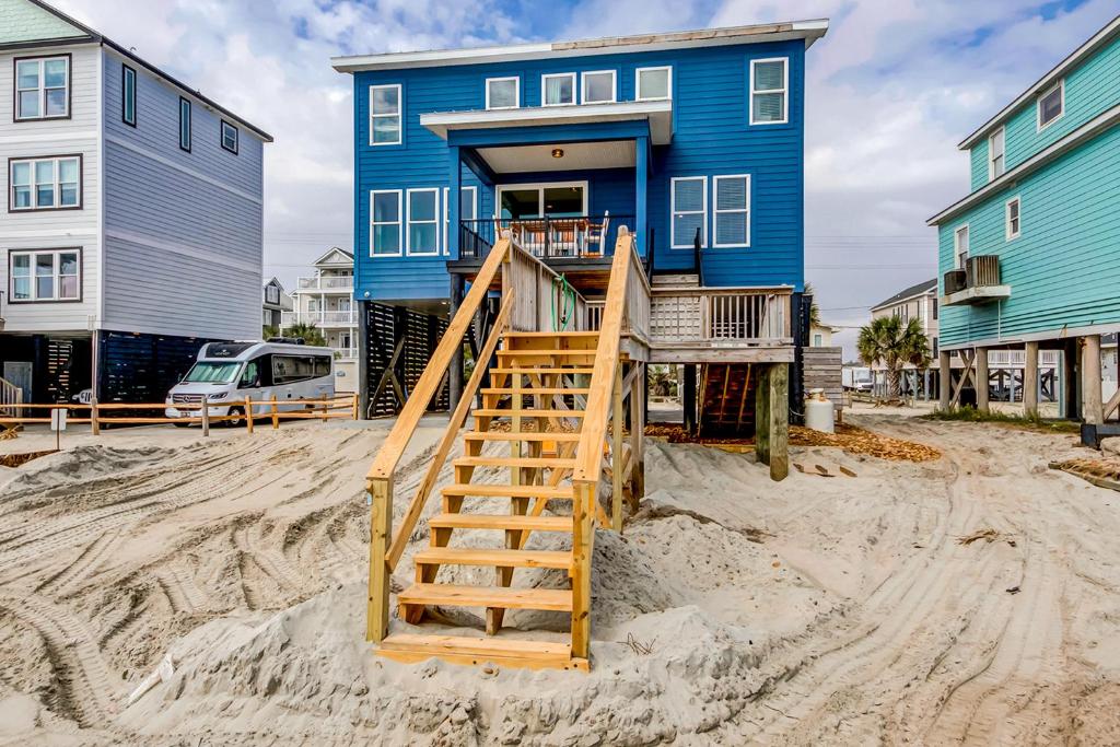 Photo of Blue Wave in Murrells Inlet, SC