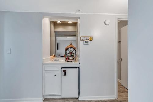 Photo #3 of Pelican's Landing Ocean View Unit 409 in Myrtle Beach, SC